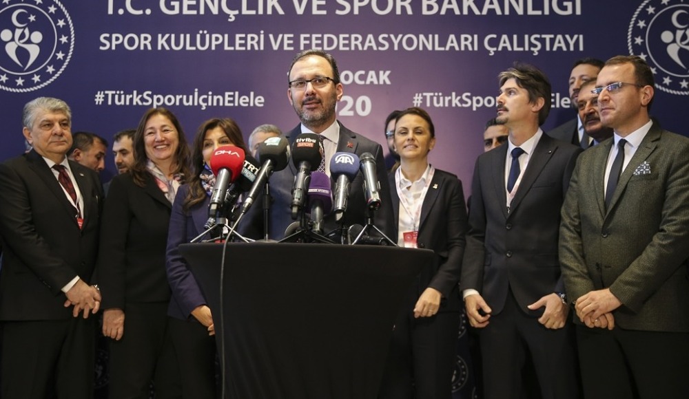 "Buradaki her arkadaşımızın derdi sporumuzun yarınları"