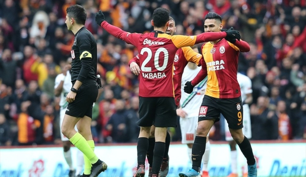 Galatasaray 18.hafta serisini devam ettirdi