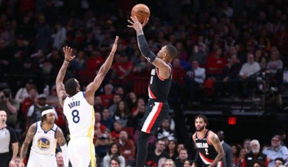 NBA'de Damian Lillard 61 sayıyla kariyer rekorunu kırdı