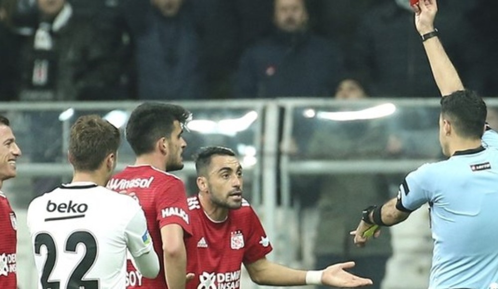 İki futbolcuya 12 maç ceza istendi