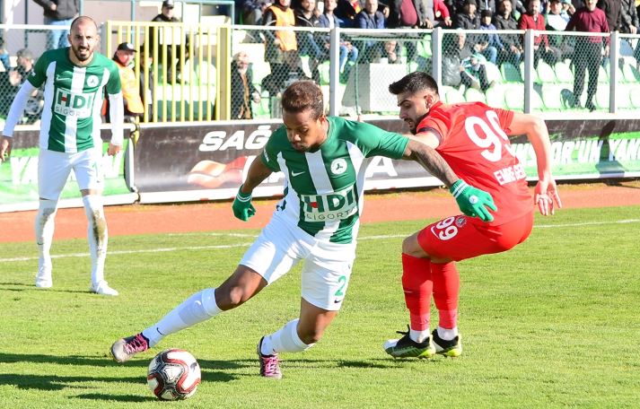 Ahmet İlhan Giresunspor'u rahatlattı...