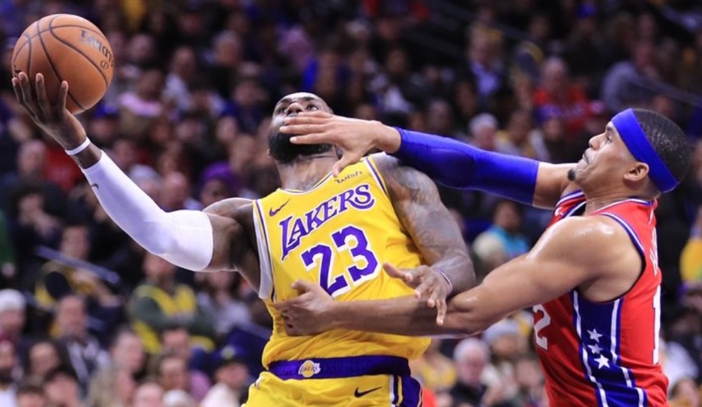 LeBron tarih yazdı ama kazanan Sixers