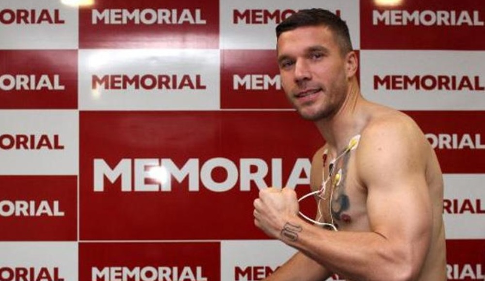 Transfer haberi: Lukas Podolski Antalyaspor için sağlık ...