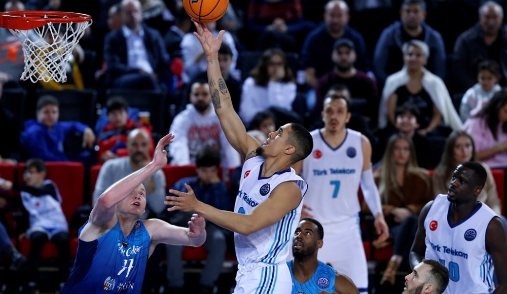 Türk Telekom, Polski Cukier Torun'u 100-87 yendi