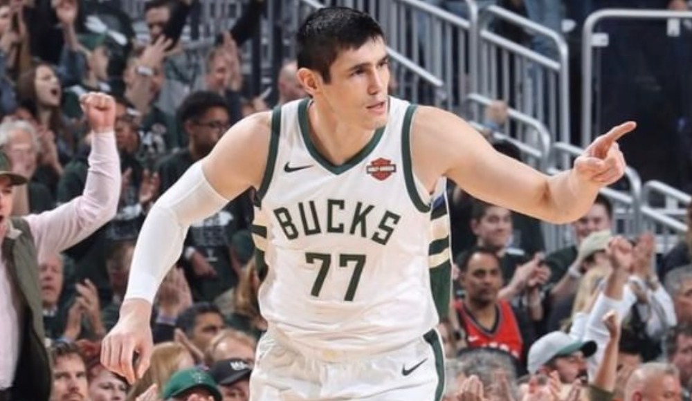 NBA'de Ersan'ın takımı Bucks, Furkan'ın ekibi 76ers'ı yendi