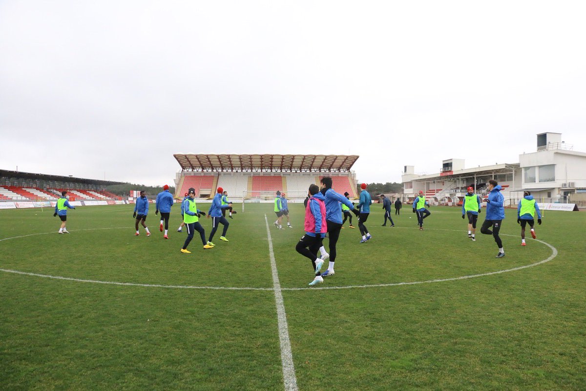 Ümraniyespor - Balıkesirspor maçını hangi kanal yayınlayacak belli oldu