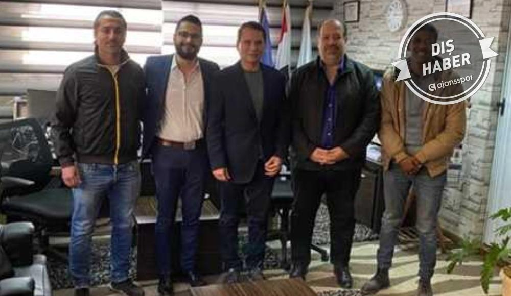75 yaşındaki futbolcu, rekor kırmaya hazırlanıyor!