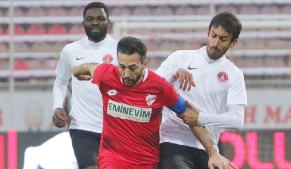 Ümraniyespor 1 puana duacı