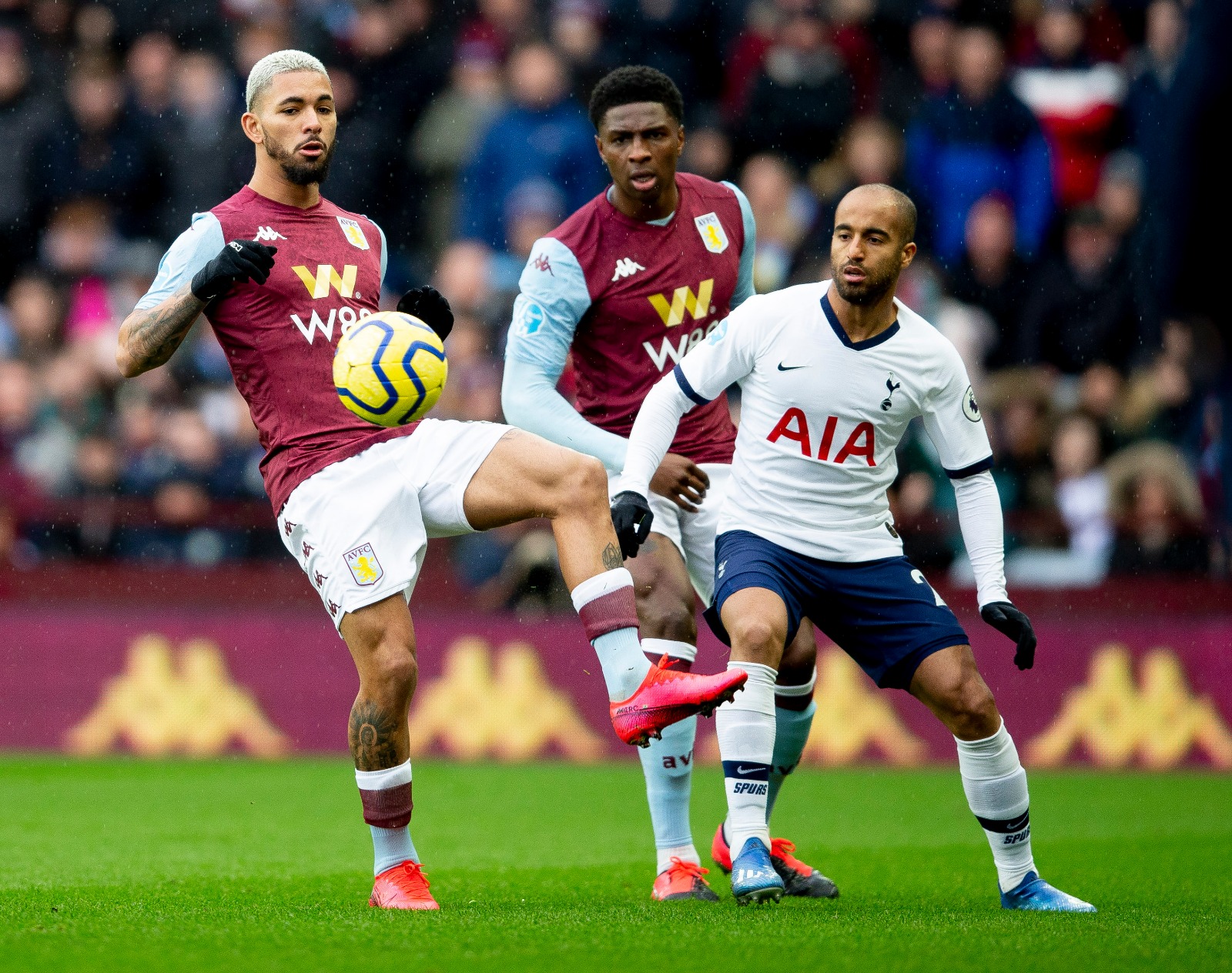 4. ASTON VILLA (İNGİLTERE)