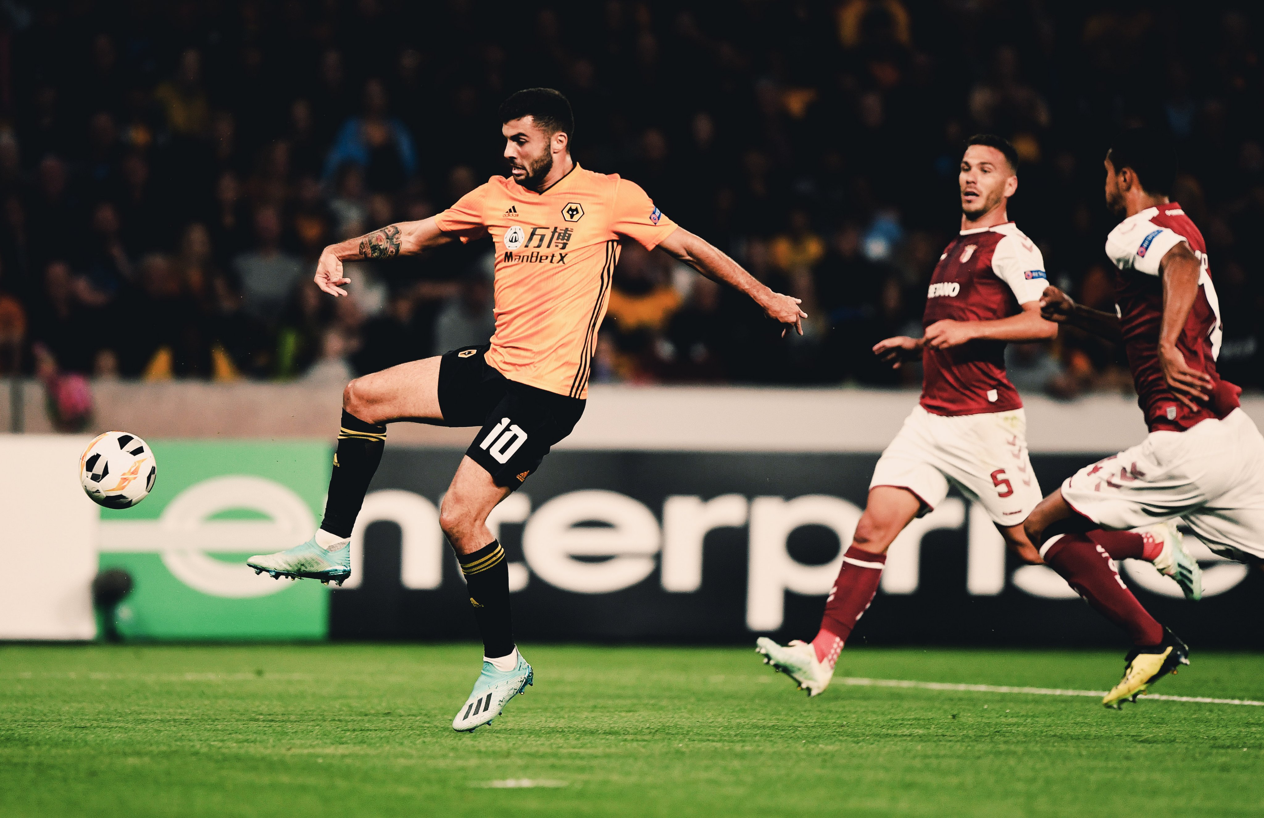 1. WOLVERHAMPTON WANDERERS (İNGİLTERE)