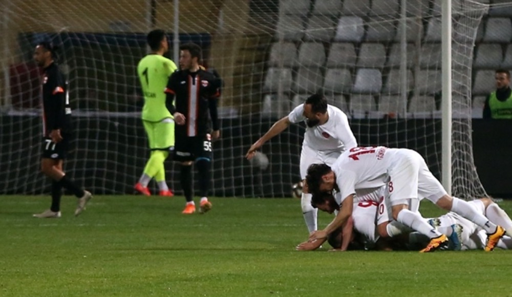 Adanaspor'a bir darbe de Ümraniyespor'dan