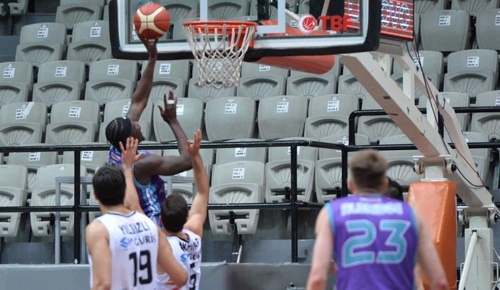 Crawford'un 48 sayısına Samet Geyik blok ile cevap verdi!