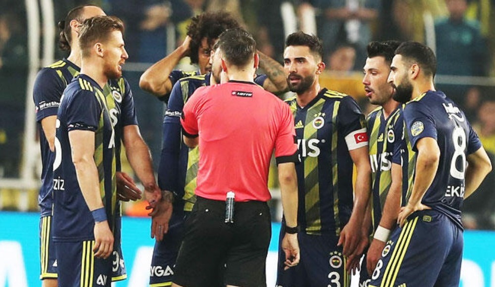 Serdar Aziz'in VAR'da iptal edilen golünde faul varmı?