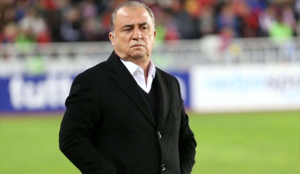 Galatasaray bu sezon deplasmanda kaç maç kazandı?