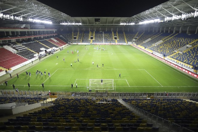 Koronavirüs önlemleri kapsamında Ankara’da sessiz maç