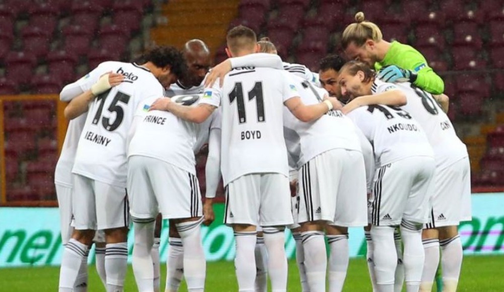 Yönetim, futbolculara uyarılarda bulundu