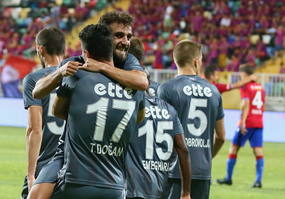5 gol, 3 asist kaydetti