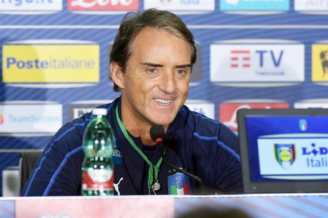 Mancini: "İbrahimovic, Messi ve Ronaldo ile aynı seviyede"