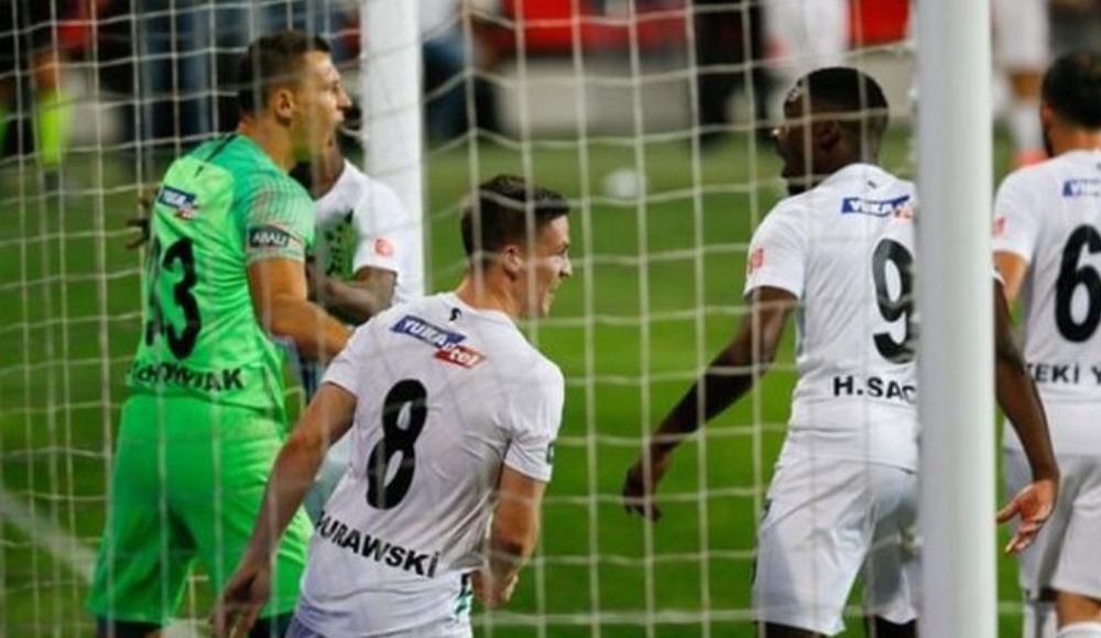 Koronavirüsün ardından 2. ayrılık Denizlispor'dan