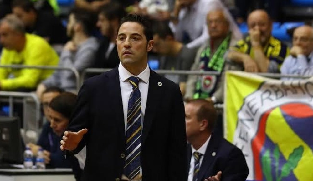 Yılın antrenörü Fenerbahçe'den!