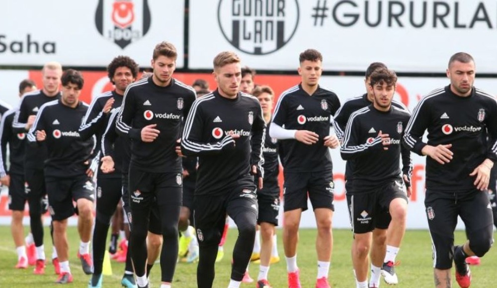"Büyük kulüplerin hepsinin bütçesi 30 milyon seviyesinde olması gerek"