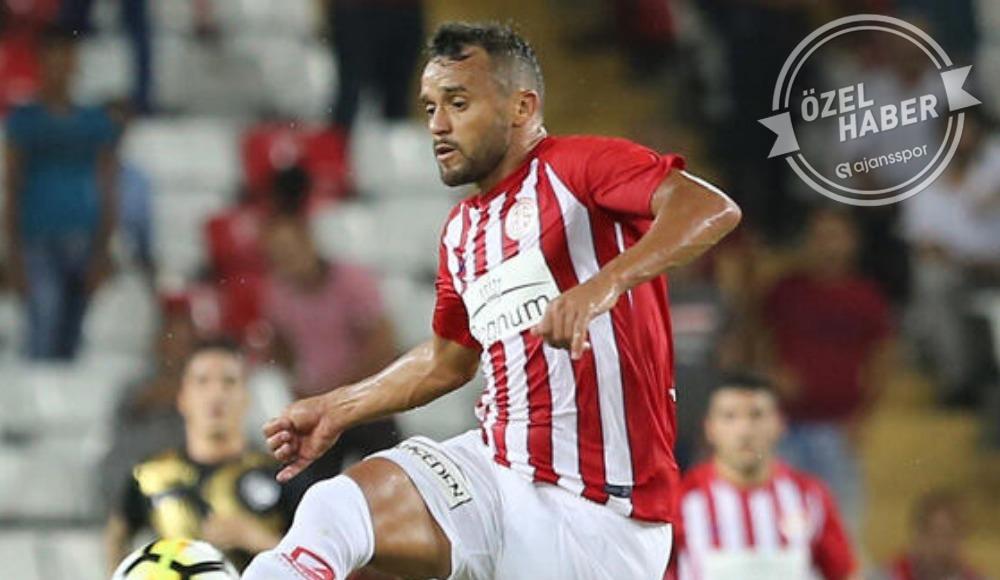 Brezilya'da vaka sayısı arttı Charles ülkesinde kaldı