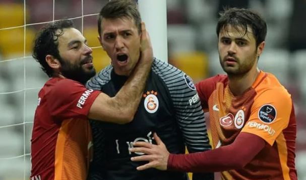 Selçuk ve Muslera indirime sıcak baktı