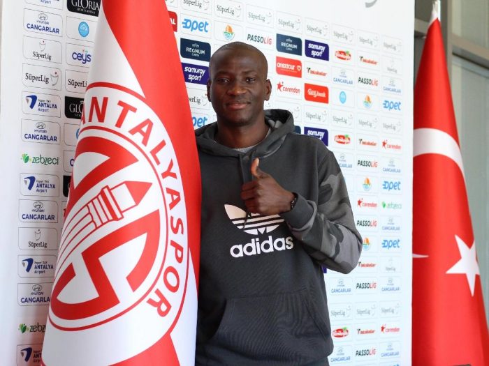 "Antalyaspor'u tercih ettim"