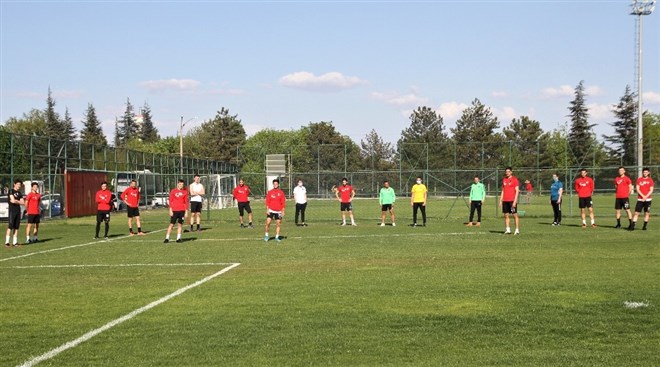 Eskişehirspor antrenmanlara başladı