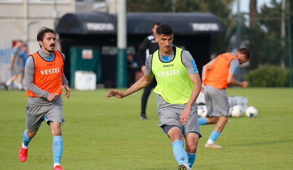 Trabzonspor, çalışmalarına akşam antrenmanıyla devam etti