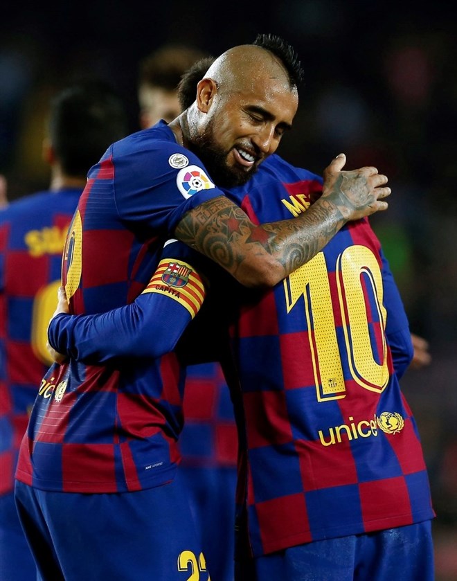 Vidal: "Barcelona’da mutluyum"