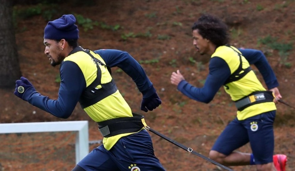 Fenerbahçe hazırlıklarına devam etti