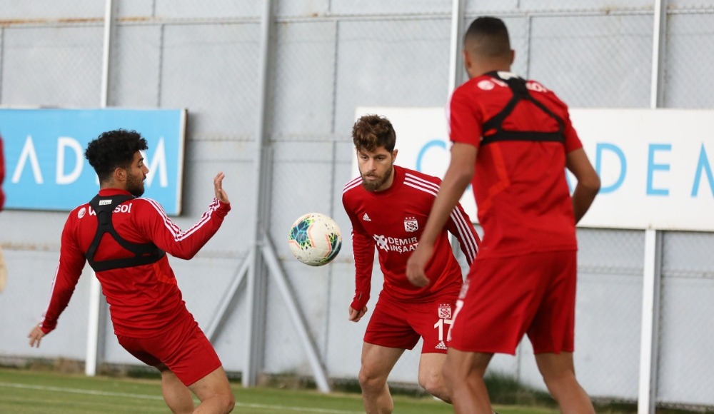 Sivasspor tam kadro çalıştı