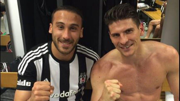 "Mario Gomez 5 pozisyon gelse, 4'ünü atıyordu"