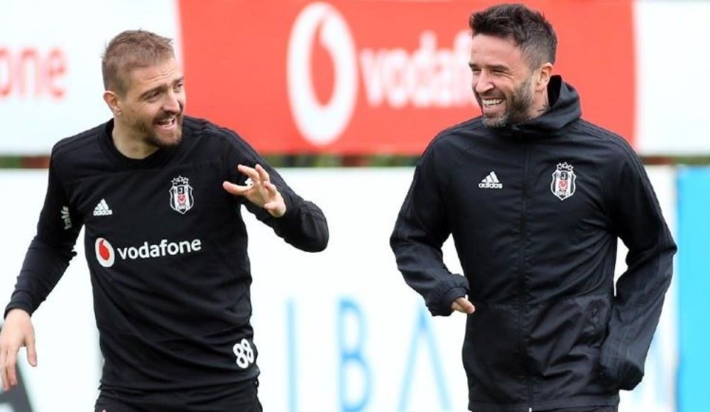 Caner Erkin ve Gökhan Gönül'ün sözleşmesi uzatılacak mı?