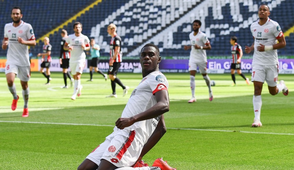 Mainz, Frankfurt deplasmanında kazandı!