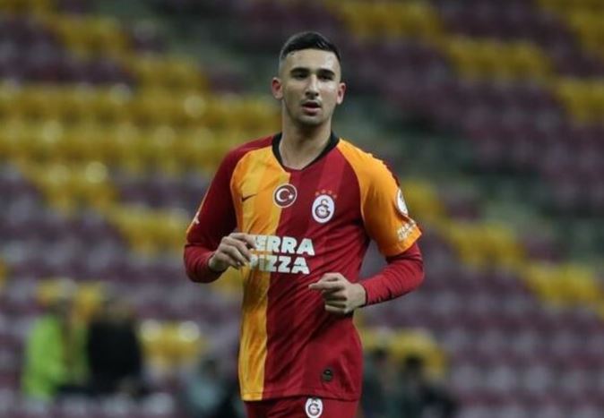 Falcao karşısında denedi