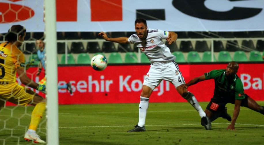Besiktas Maci Sonrasi Konustu 2 Gundur Uyuyamiyorum Orta Cizgi Besiktas Haberleri Besiktas Transfer Haberleri