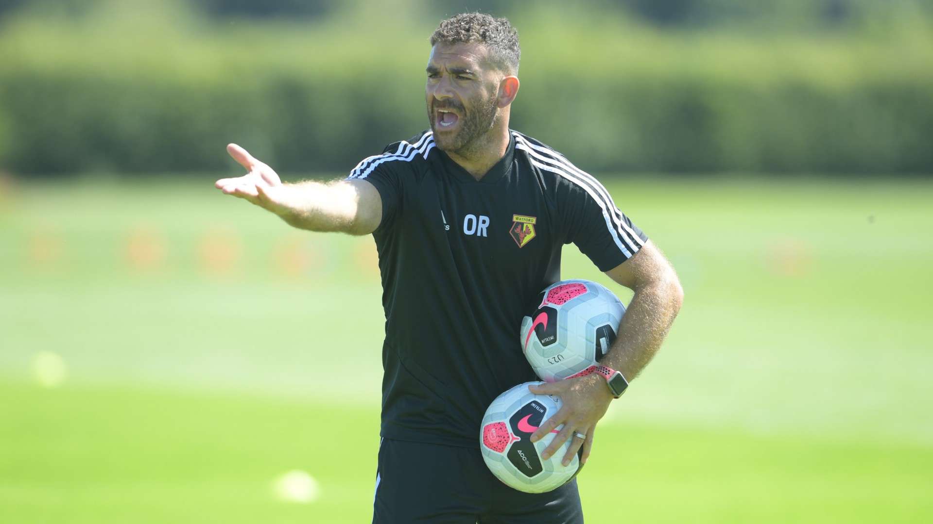 Watford'da antrenörlük yapıyor