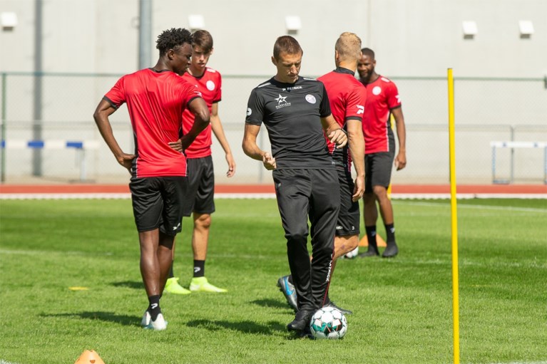 Antwerp ve Olympiakos devrede