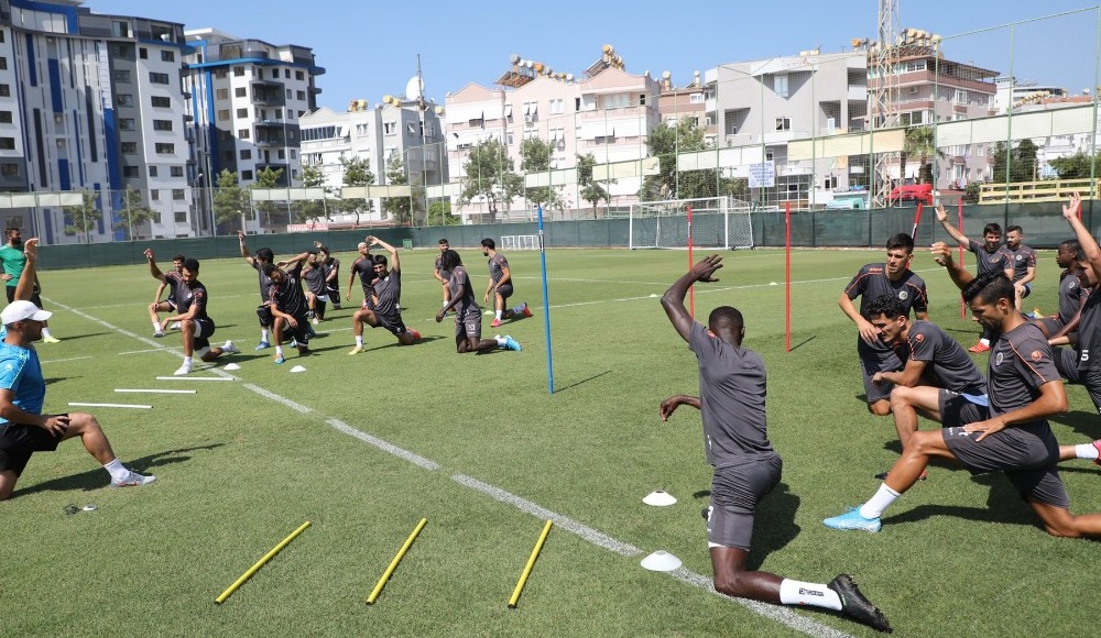 Alanyaspor’da koronavirüs testleri negatif çıktı