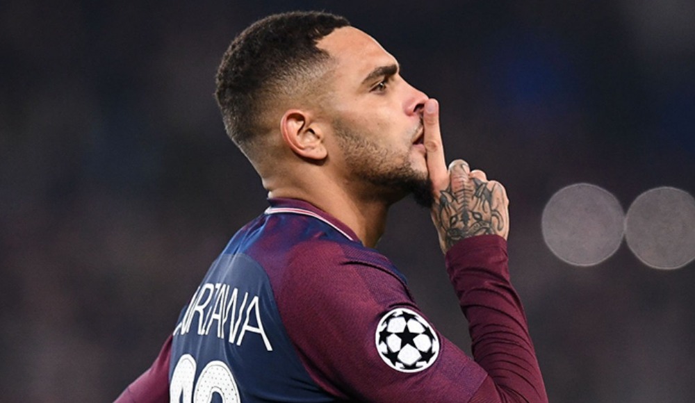 Kurzawa sözleşme yeniledi