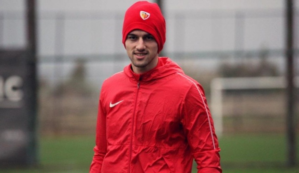 Alpay Çelebi, Kayserispor'dan ayrıldı