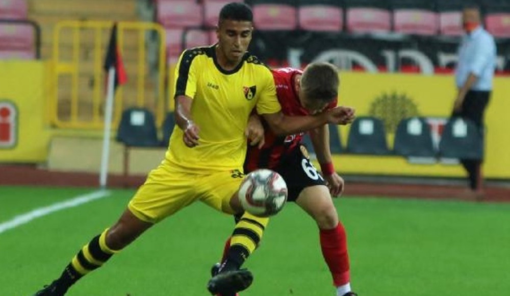 İstanbulspor, Eskişehirspor deplasmanında rahat kazandı