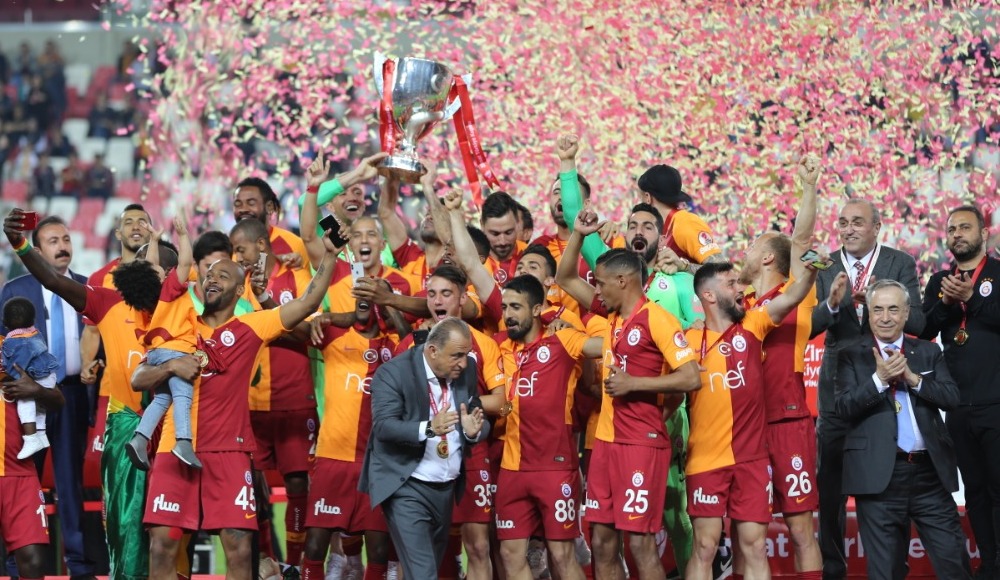 Lig şampiyonu ne kadar kazanıyor
