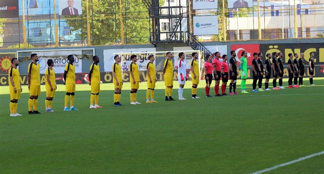 İstanbulspor sahasında tek golle kazandı