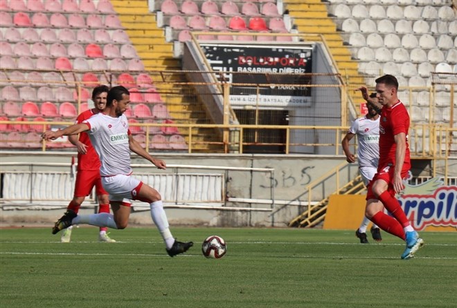 Akhisarspor deplasmanda 1-0 kazandı!