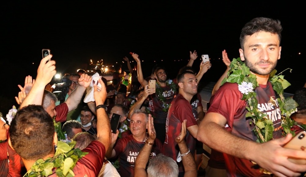 Bakan Koca'dan Hatayspor'a kutlama ve uyarı