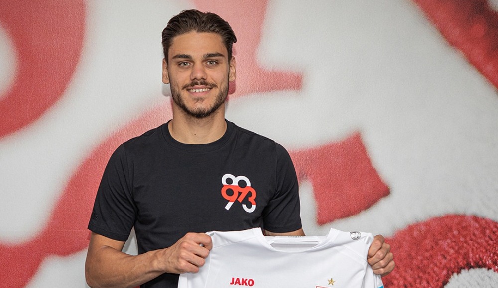 Arsenal, Mavropanos'u Stuttgart'a kiraladı