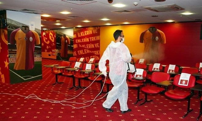 Galatasaray’ın stadı, Göztepe maçı öncesi dezenfekte edildi